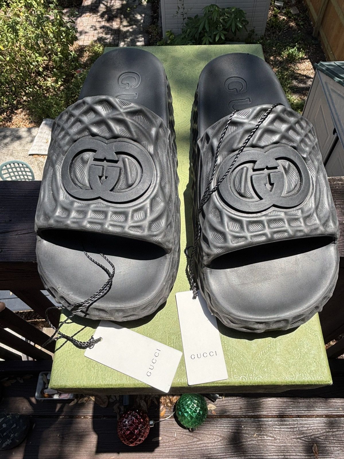 Gucci slides interlocking G