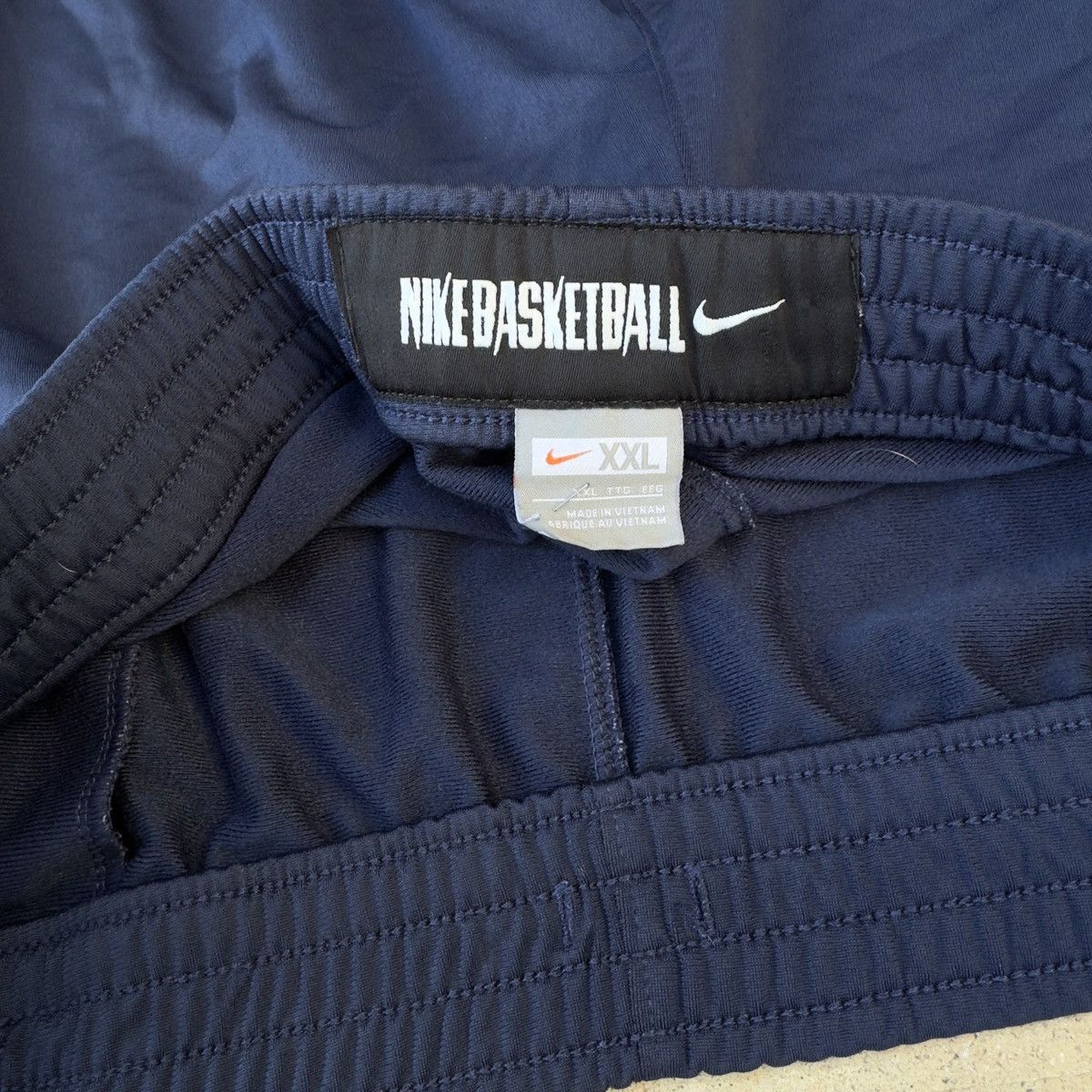 Nike Nike navy blue track pants Size XXL #athleisure #tracksuit Size US 36 / EU 52 - 4 Thumbnail