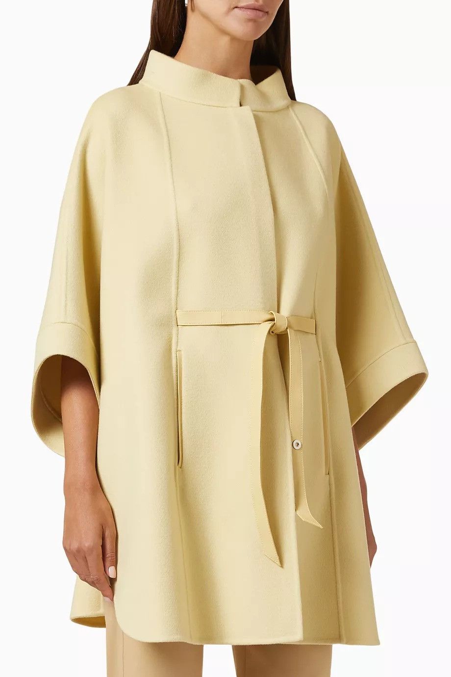 Loro Piana o1srvl11e0824 Size: OS / Salzburg Cashmere Cape in Ivory Size ONE SIZE - 2 Thumbnail