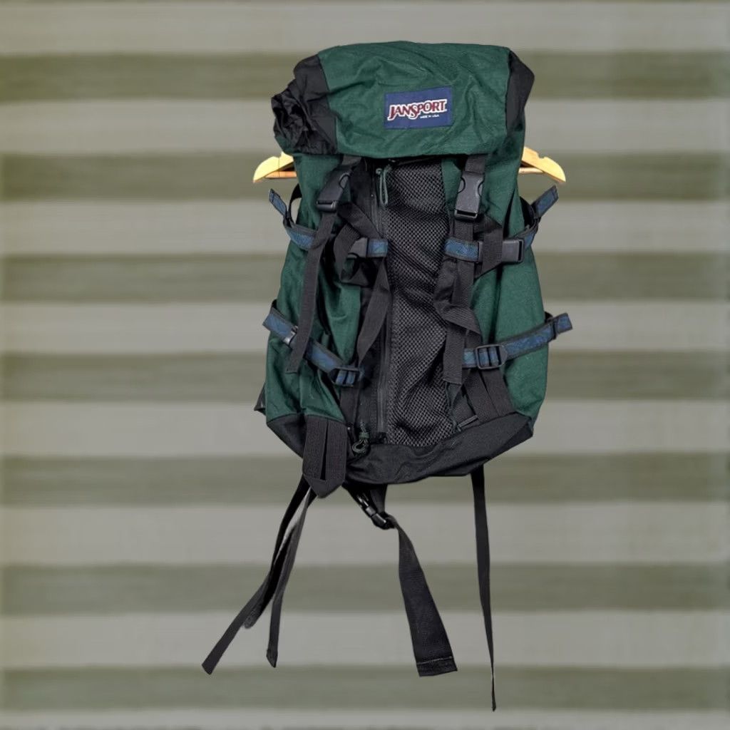 can i use a jansport as a hiking backpack Far Out 65 The Odyssey backpack is made for heavy duty hauling External Frame Hiking Backpack JanSport