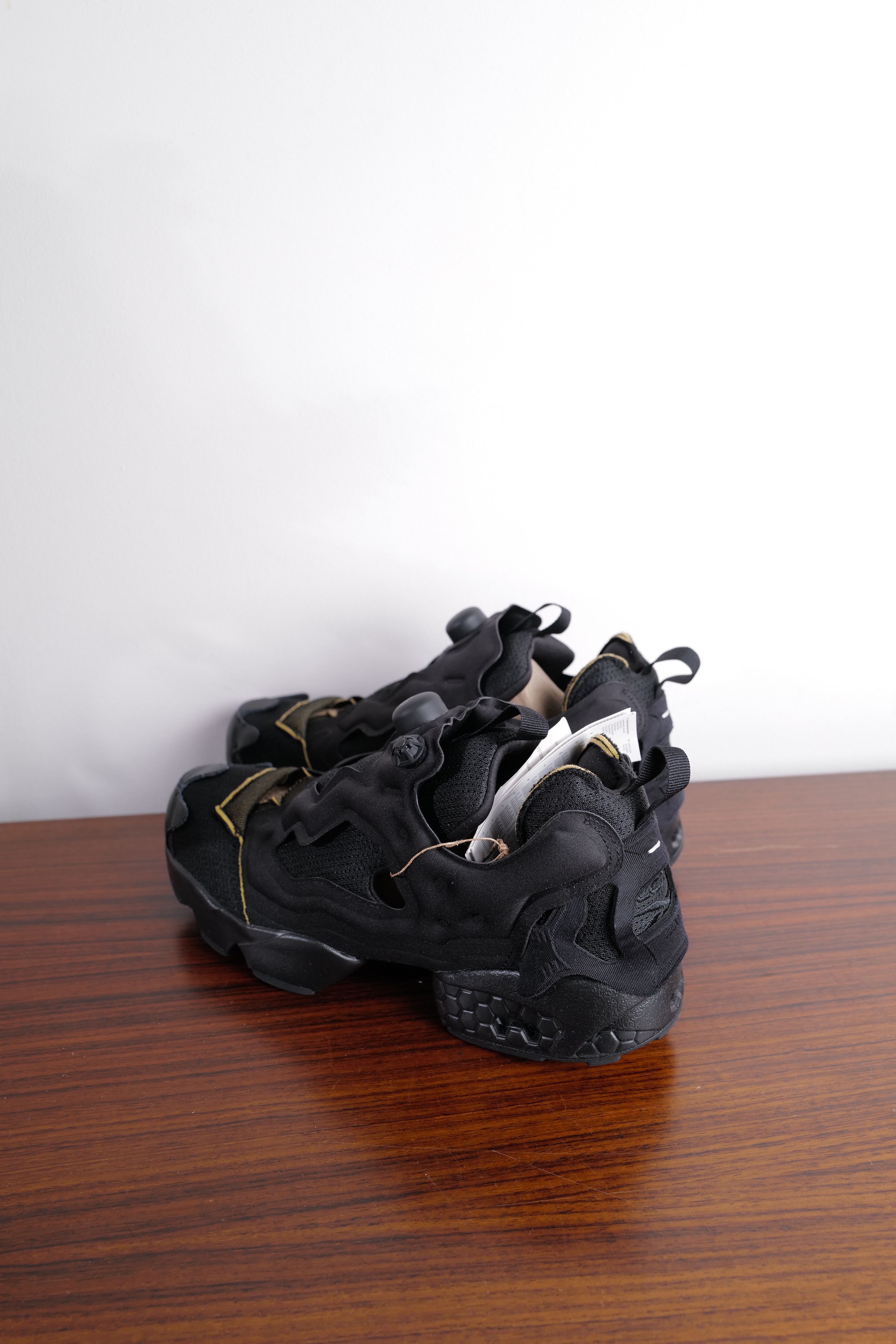 Maison Margiela × Reebok INSTA PUMP Size US 9.5 / EU 42-43 - 18 Thumbnail