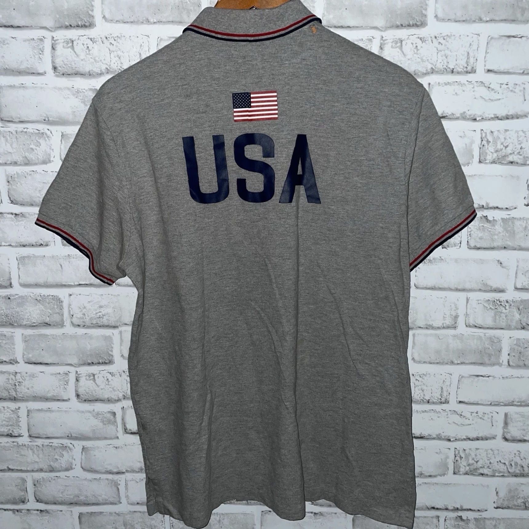 Polo Ralph Lauren Polo Ralph Lauren Polo Shirt Gray USA 16 Mens Size L Custom Fit Shirt Men Gray USA 16 Polo Shirt Mens L Size US L / EU 52-54 / 3 - 4 Thumbnail