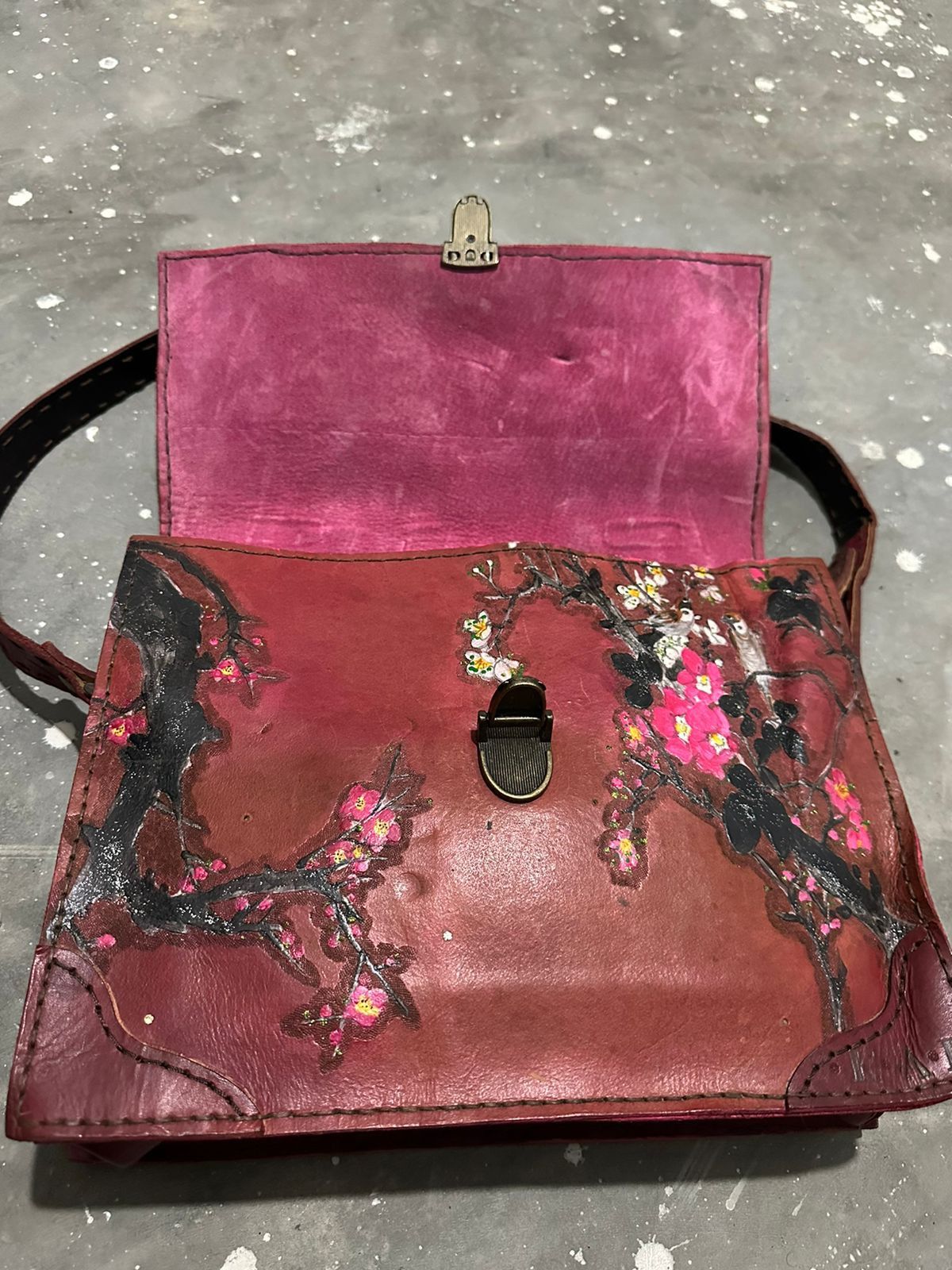 Beautiful Art Leather Bag