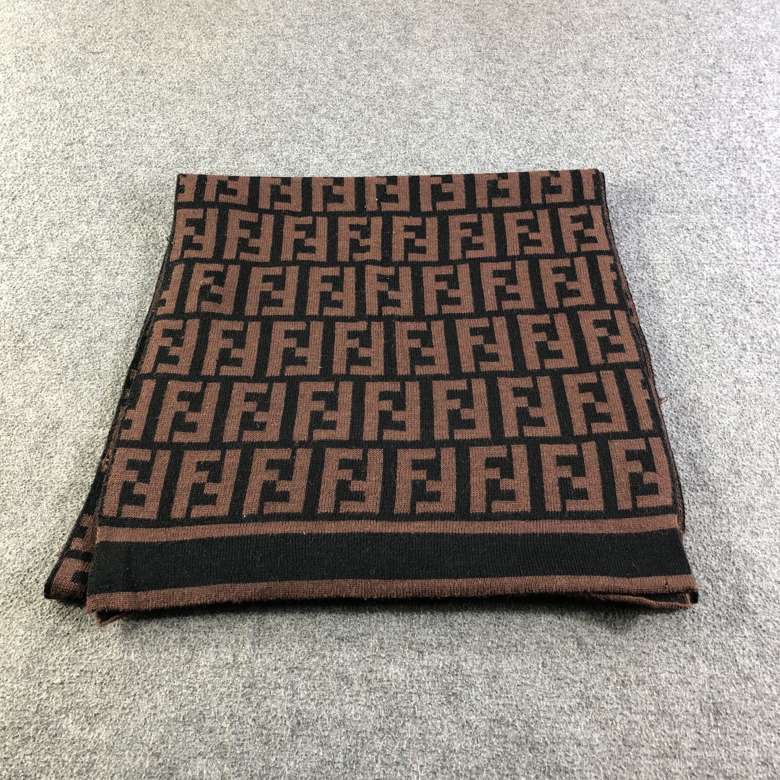 Fendi Fendi Monogram Wool Scarf Muffler Neckwear V2611 Size ONE SIZE - 3 Thumbnail