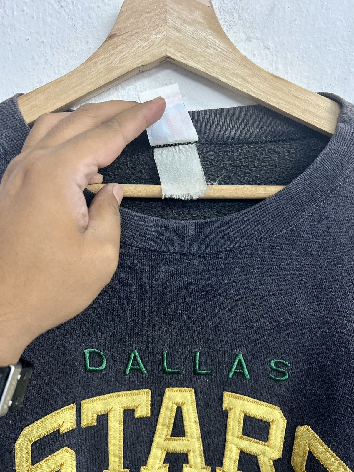 NHL VINTAGE 90s DALLAS STARS NHL BULLETIN ATHLETICS SWEATSHIRT Size US XXL / EU 58 / 5 - 7 Thumbnail
