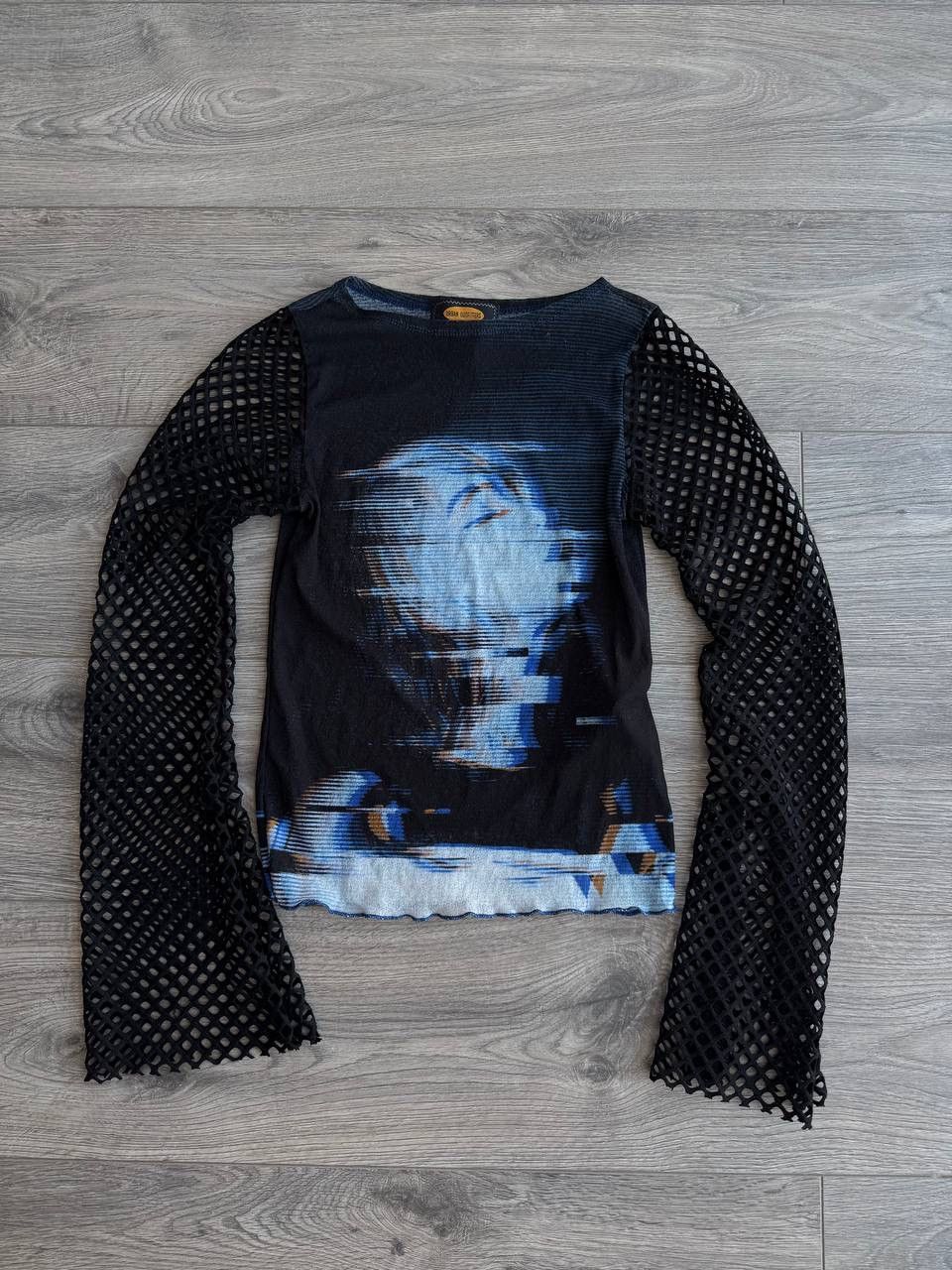 Urban Outfitters Urban Outfitters vintage mesh long sleeve Size S / US 4 / IT 40 - 1 Thumbnail