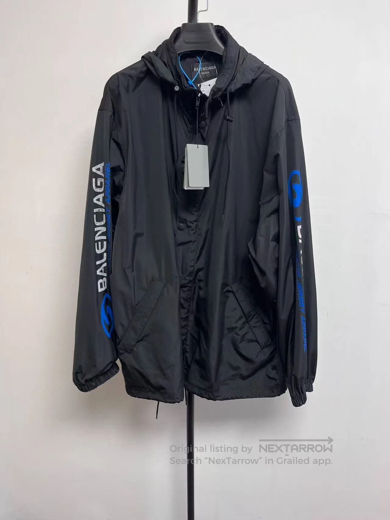 Balenciaga Balenciaga Men's Logo Print Crewneck Jacket. Size US XXS / EU 40 - 2 Thumbnail