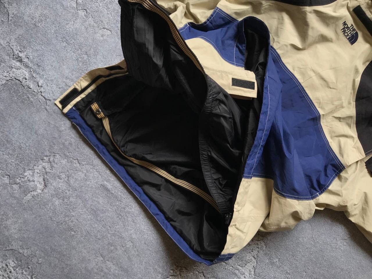 The North Face The North Face Anorak Pullover Windbreaker Light Jacket Size US L / EU 52-54 / 3 - 9 Thumbnail