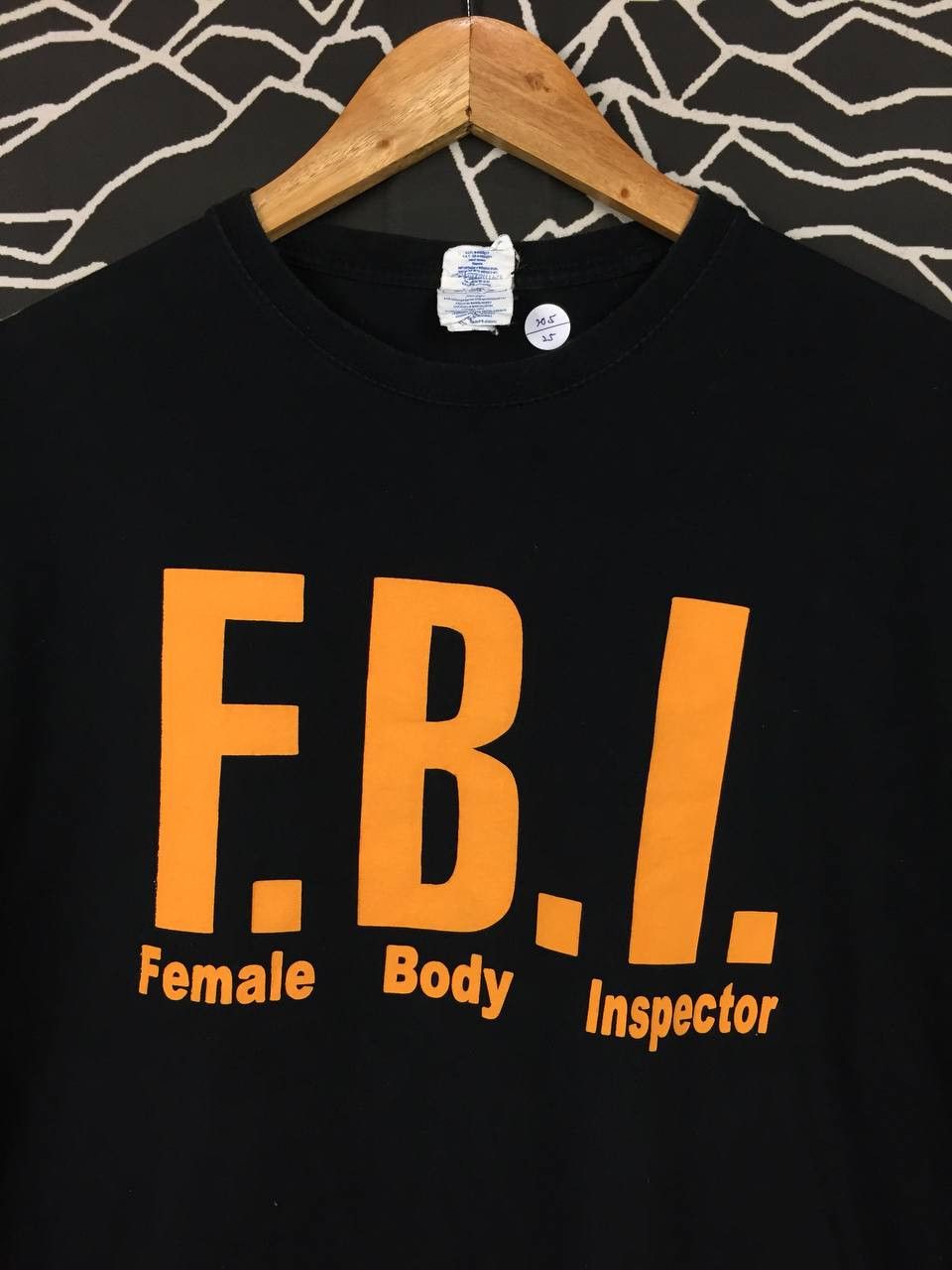 Vintage Vtg FBI Female Body Inspector Parody Tee Size US M / EU 48-50 / 2 - 3 Thumbnail