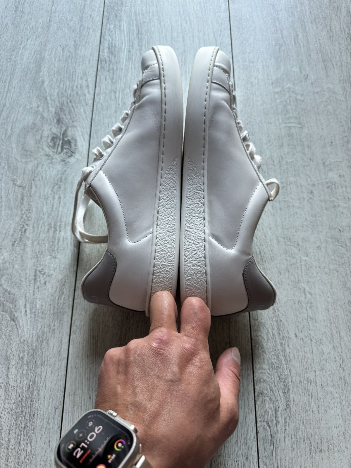 Gucci GUCCI NEW ACE PERF GG LOGO SNEAKER Size US 8.5 / EU 41-42 - 14 Thumbnail