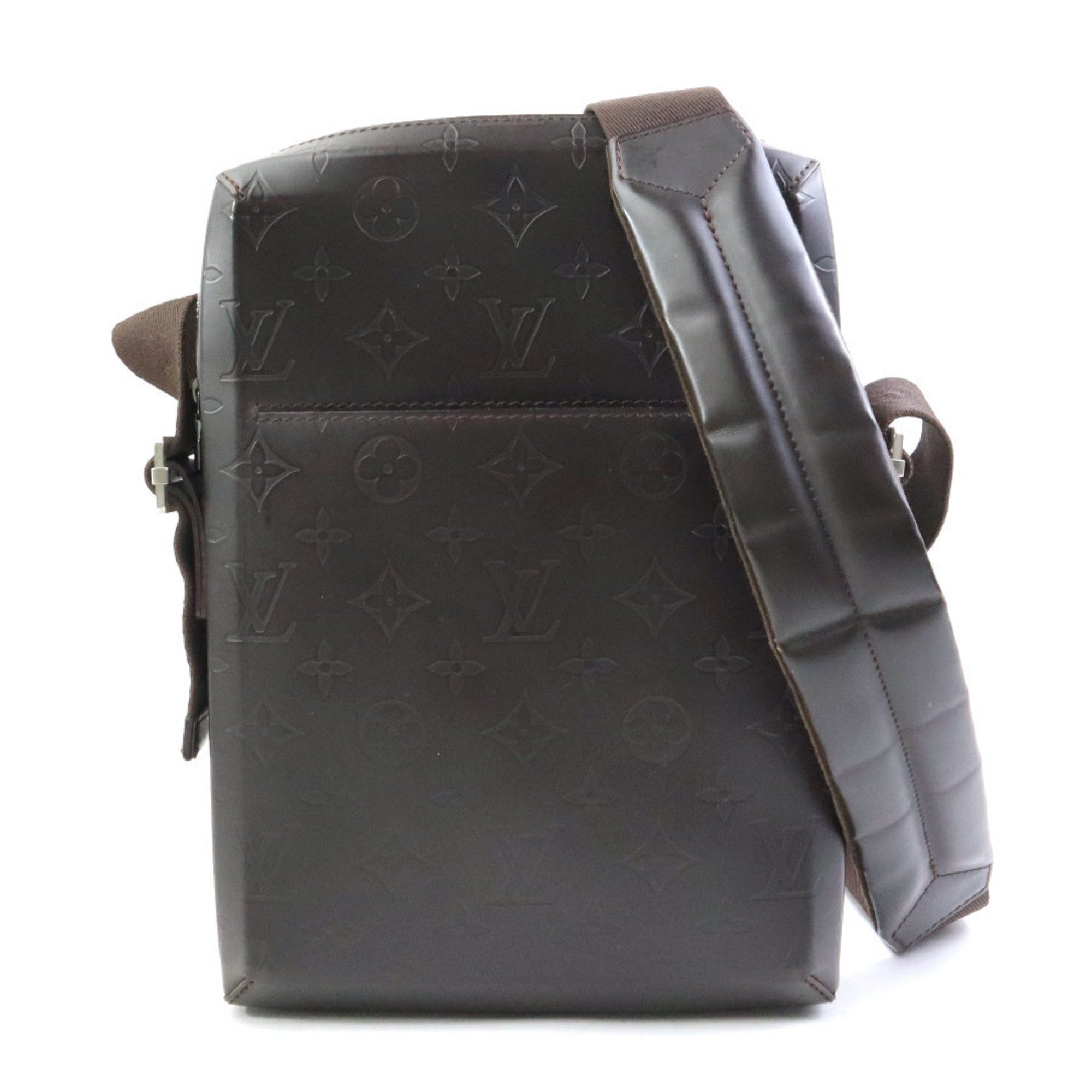 Louis Vuitton Louis Vuitton Shoulder Bag Monogram Glace Bobby Leather Dark Brown Silver Men's M46520 e58874a Size ONE SIZE - 1 Thumbnail