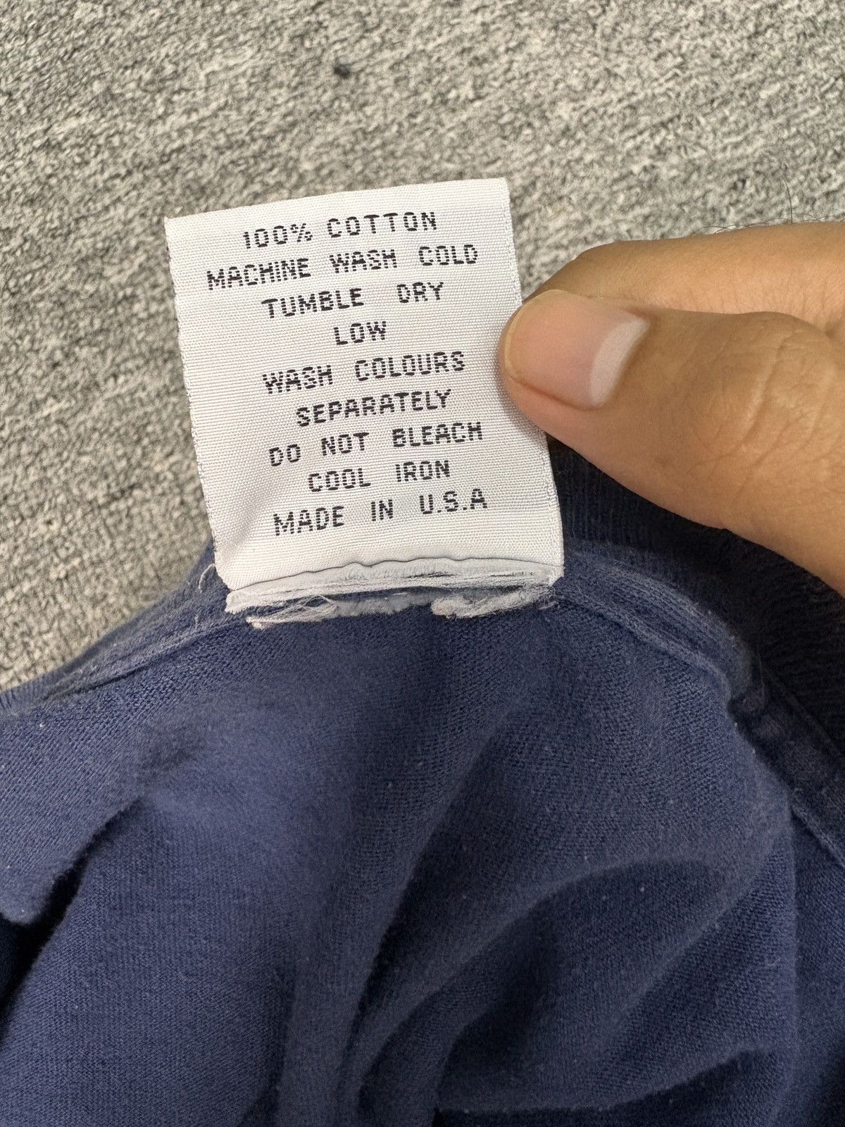 Guess TRASHED Vintage Guess Embroidered Logo T-shirt Single Stitch Size US XL / EU 56 / 4 - 8 Thumbnail