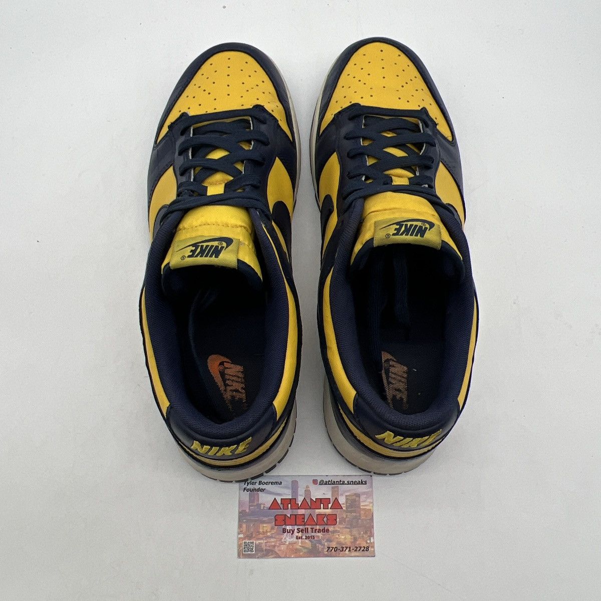 Nike Nike dunk low Michigan Size US 12 / EU 45 - 6 Thumbnail