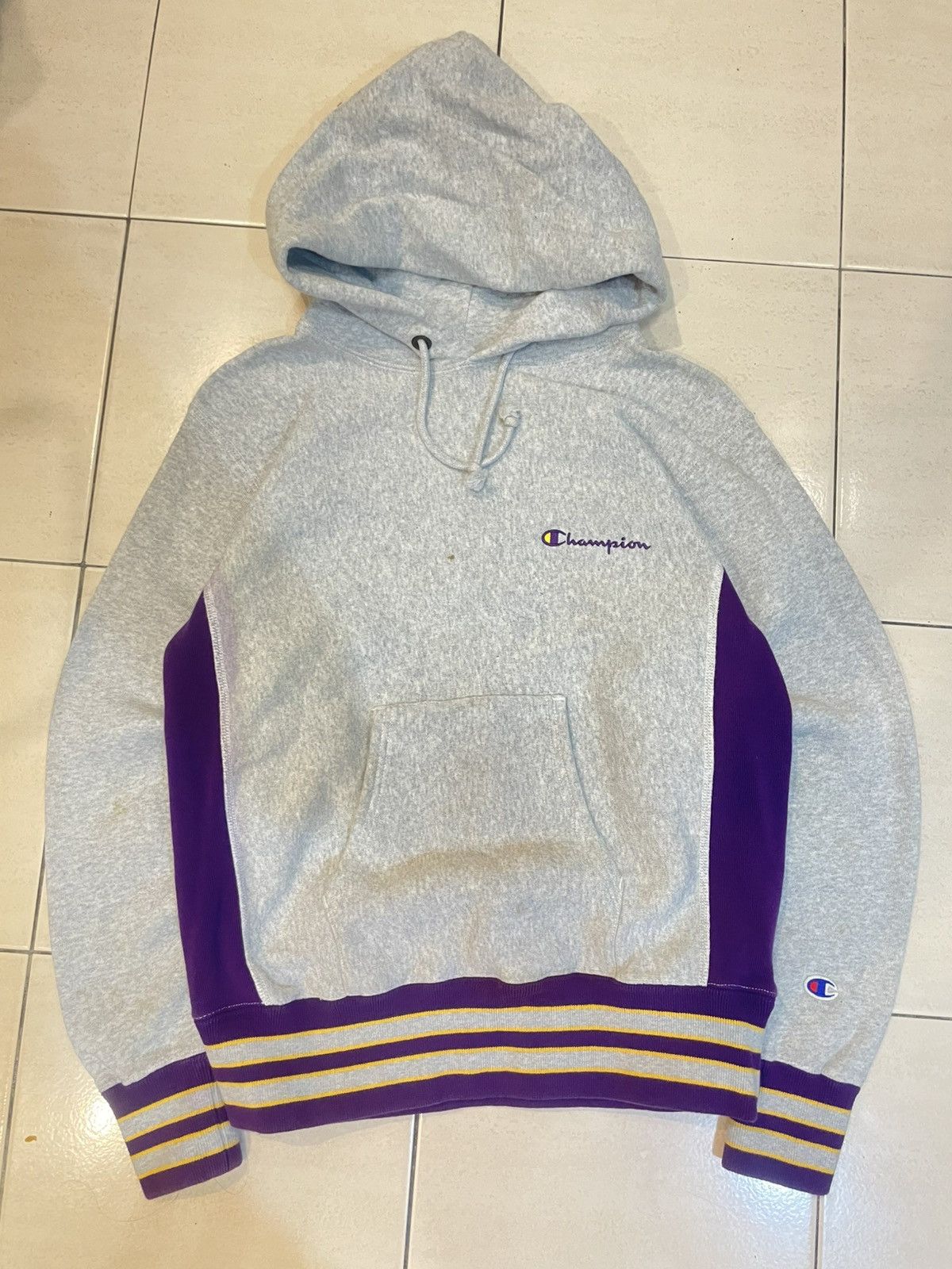 Champion 🔥VINTAGE🔥 CHAMPION HOODIE LAKERS COLOUR Size US M / EU 48-50 / 2 - 1 Thumbnail