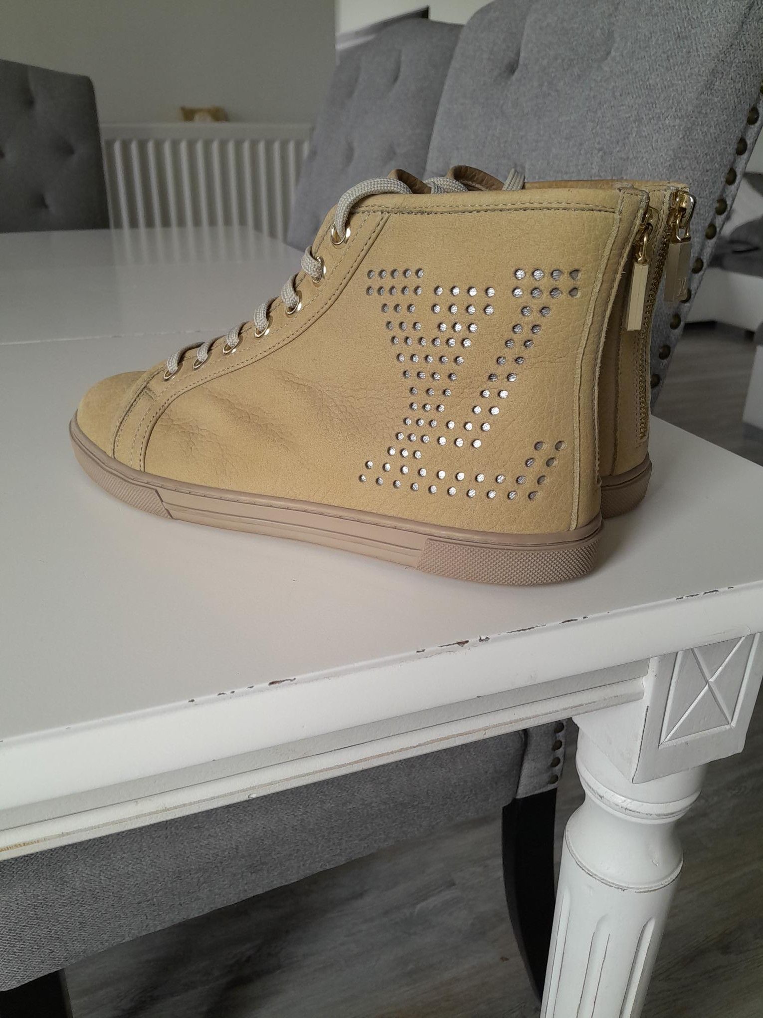 Louis Vuitton BASKETS LOUIS VUITTON PUNCHY Size US 8 / IT 38 - 9 Thumbnail