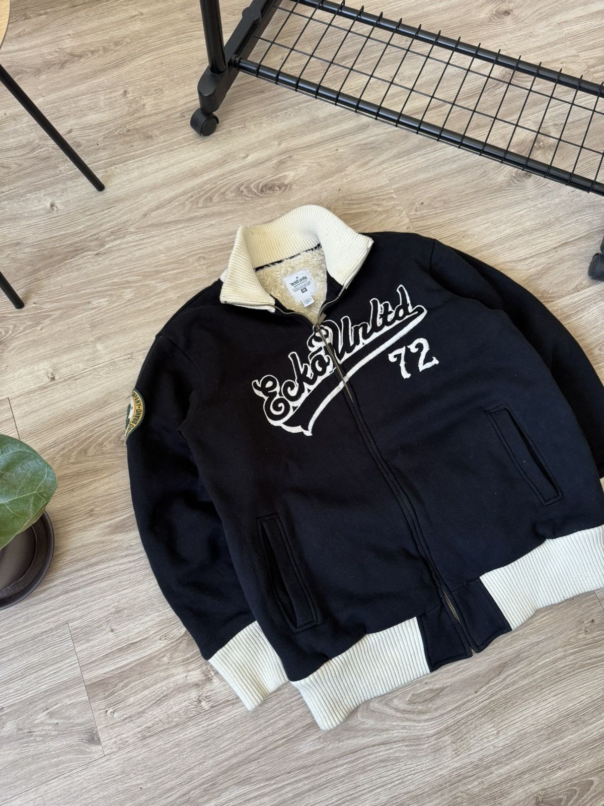 Other Vintage Y2K Ecko Unltd. Sherpa Fur Big Logo Sweatshirt Size US L / EU 52-54 / 3 - 2 Thumbnail