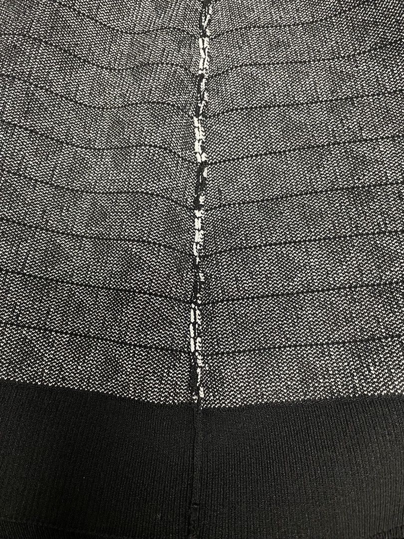 Michael Kors MICHAEL KORS Monogram Logo Mini Skirt Size 26" / US 2 / IT 38 - 11 Thumbnail