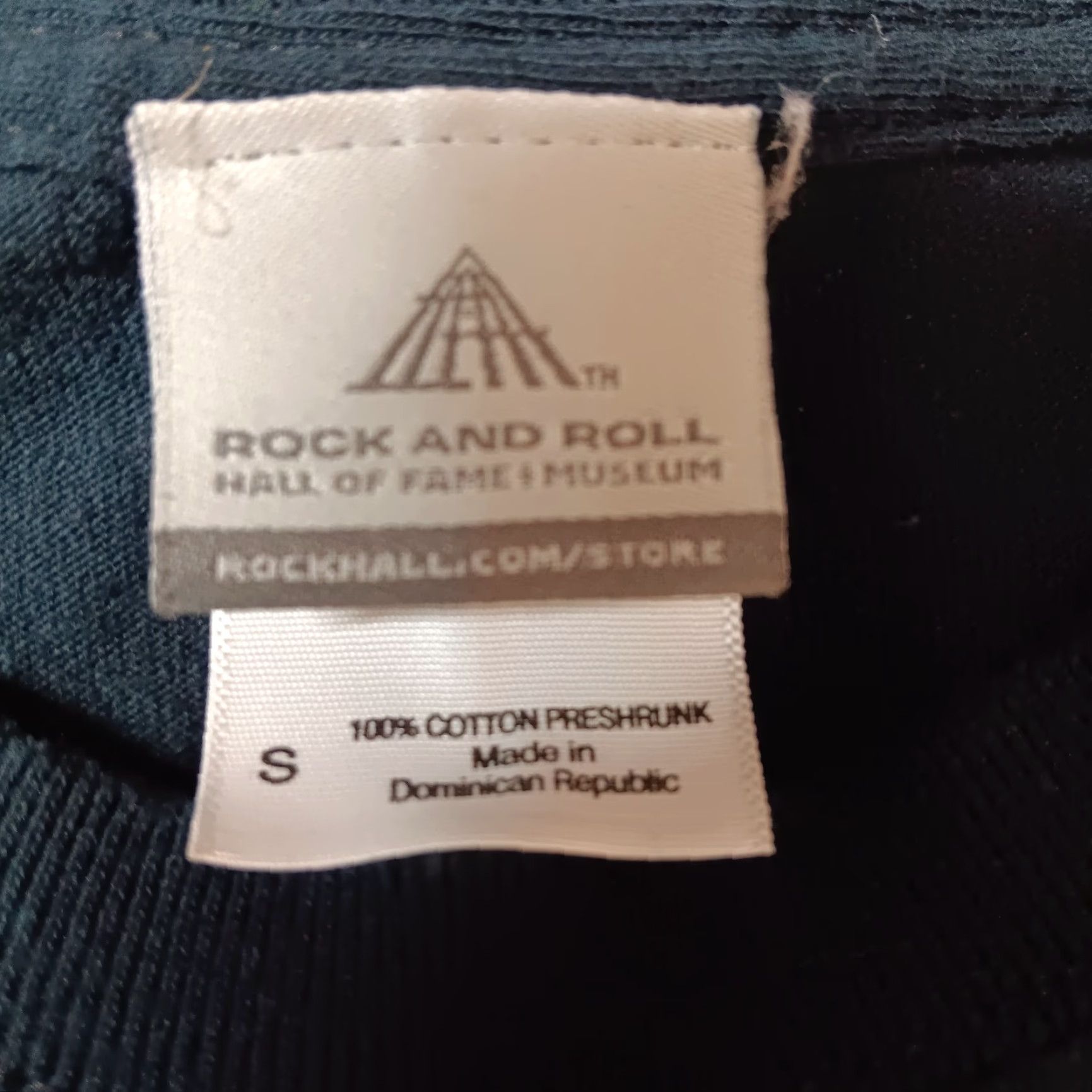 Vintage Rock n Roll Hall of Fame Museum Shirt Adult Small Black Inductees 2012 Men Size US S / EU 44-46 / 1 - 7 Thumbnail