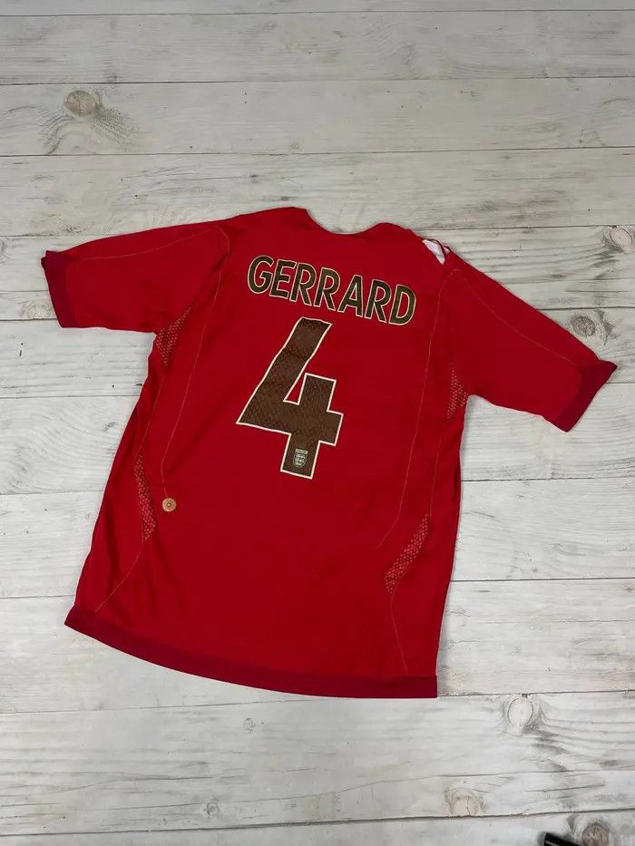 Umbro Umbro England 2006 2008 Gerrard#4 Away Shirt Soccer Jersey Size US M / EU 48-50 / 2 - 1 Thumbnail