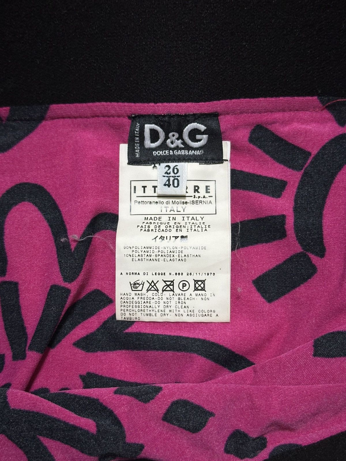 Dolce & Gabbana D&G F/W 2003 Graffiti Print High Waisted Pencil Skirt Size 28" / US 6 / IT 42 - 6 Thumbnail
