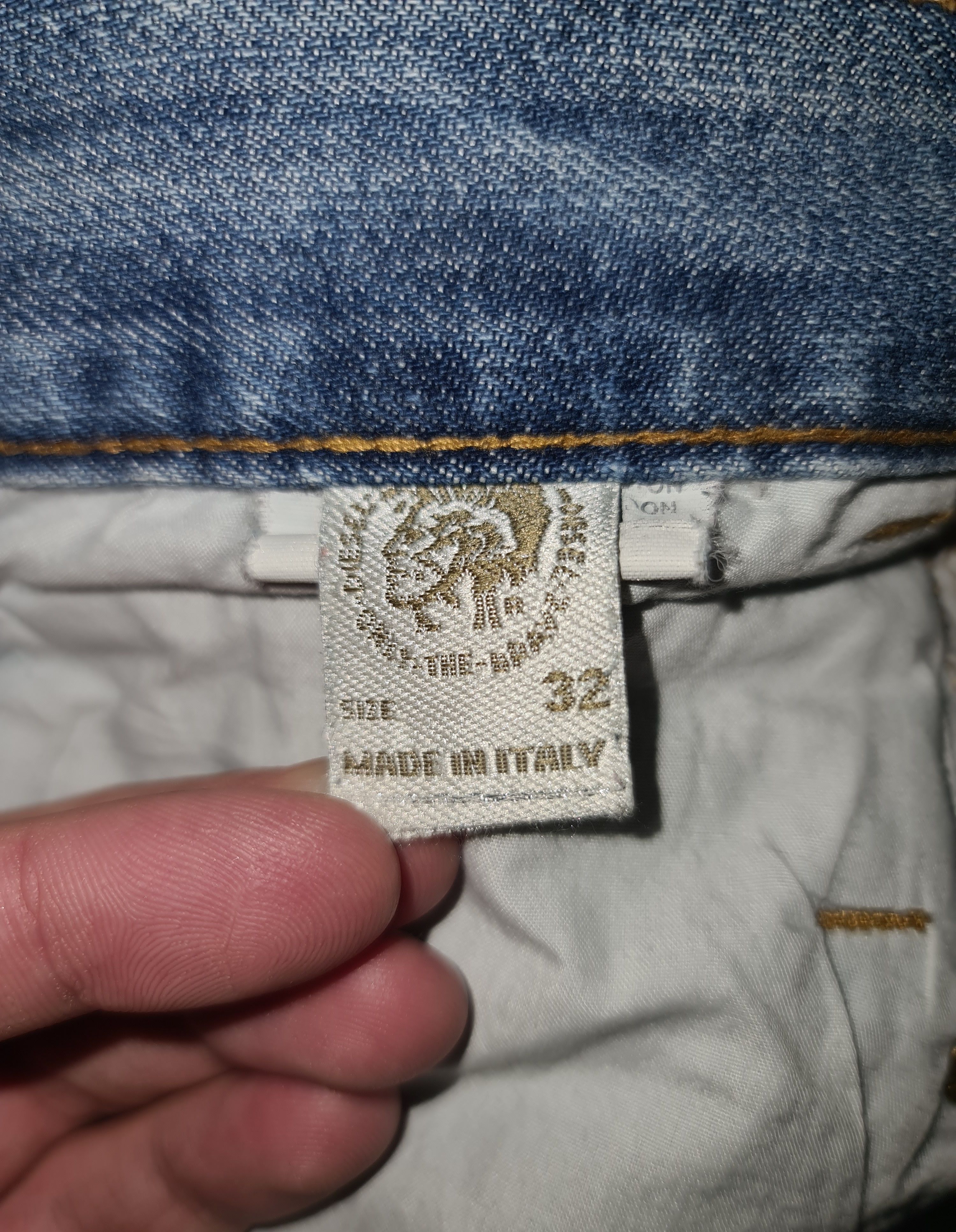 Diesel Vintage Diesel Blue Distressed Jeans Pants Size US 33 - 14 Thumbnail