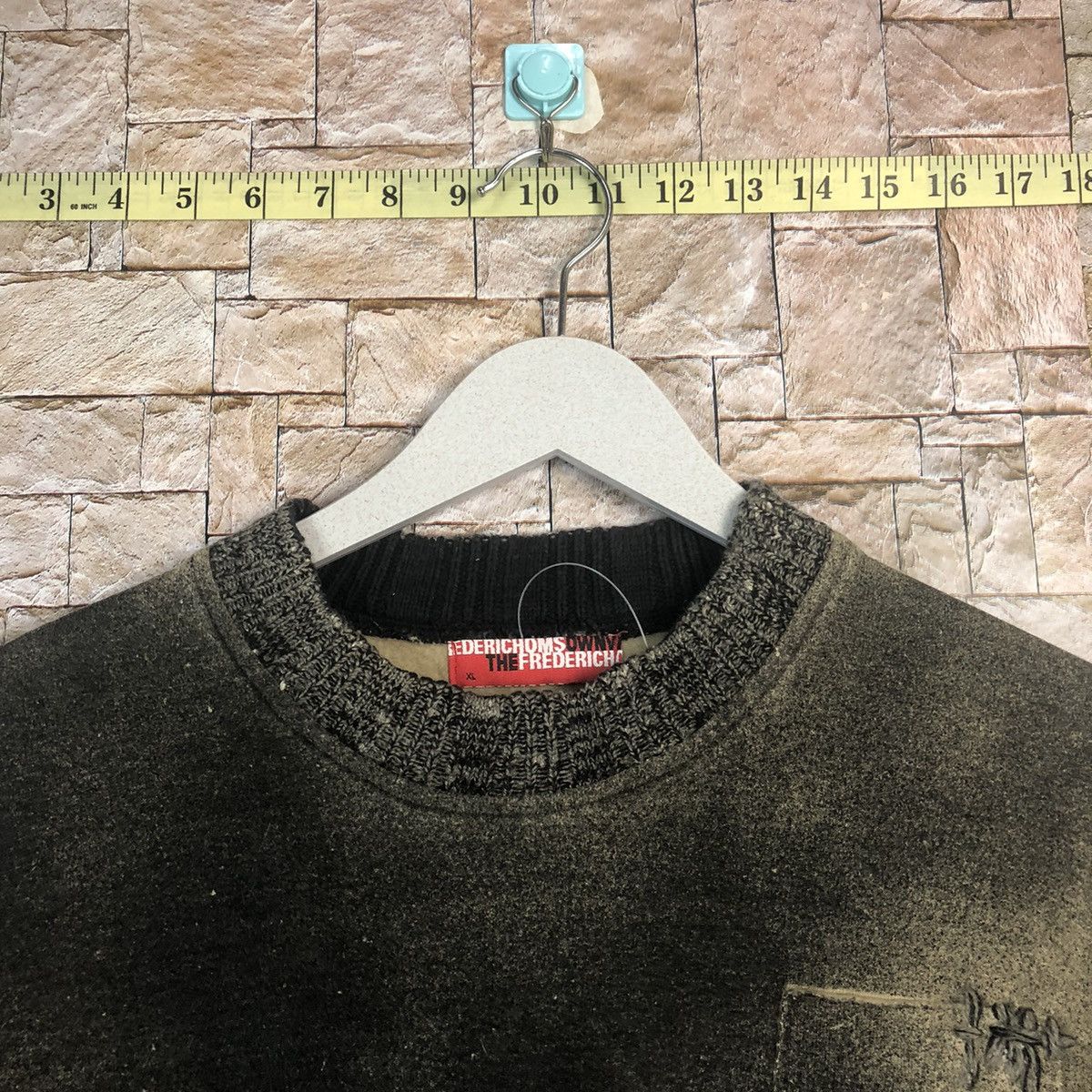Vintage DLL The Frederichoms spain faded ripped Sweatshirt #A66 Size US XL / EU 56 / 4 - 6 Thumbnail