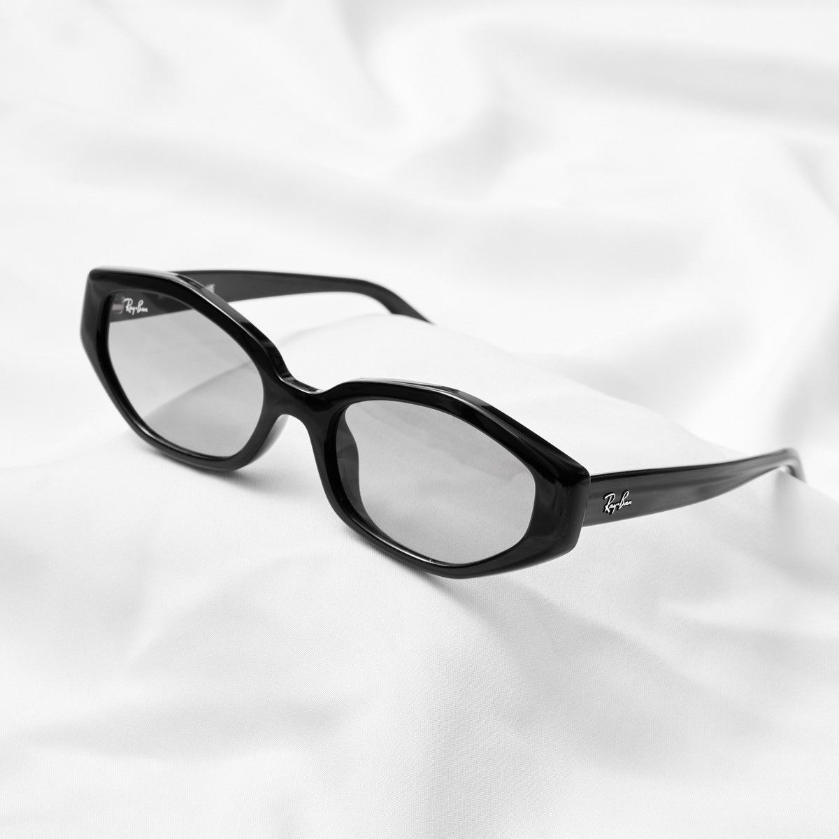 RayBan RAYBAN x JENNIE 0RB4473D 667711 SUNGLASSES Size ONE SIZE - 2 Thumbnail