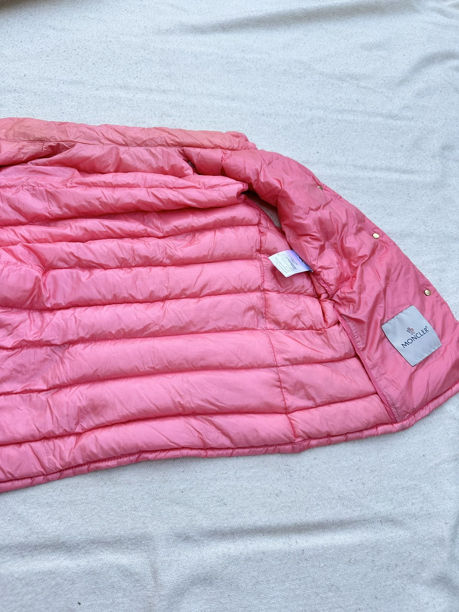 Moncler Moncler Vest Jacket Coral Pink Patch Logo Buttoned Size S / US 4 / IT 40 - 12 Thumbnail
