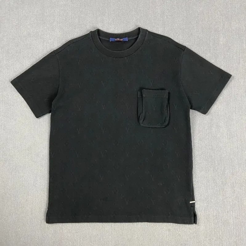 Louis Vuitton Louis Vuitton Black Cotton T-Shirt for Women 0089 Size S / US 4 / IT 40 - 1 Thumbnail
