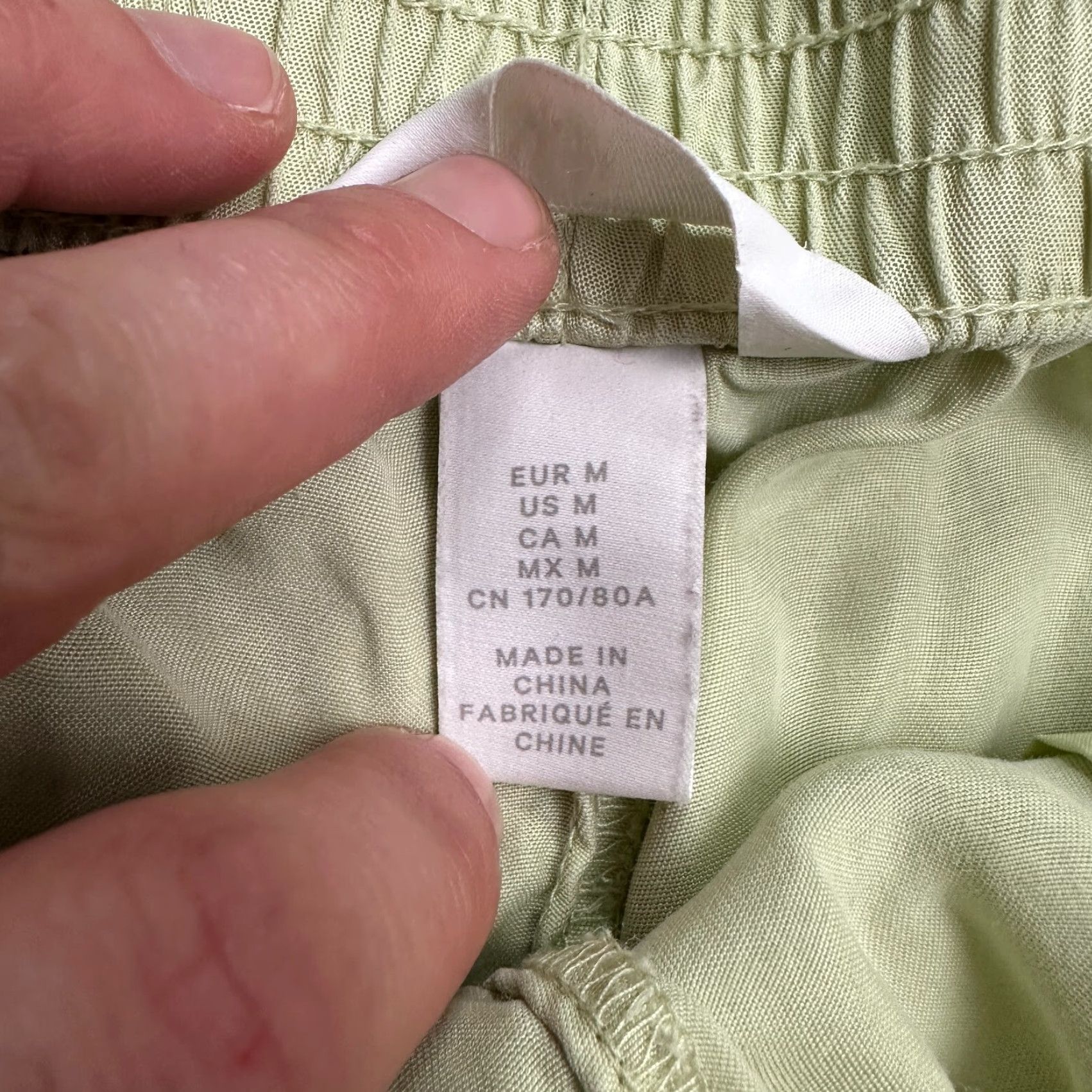 H&M H&M Shorts Womens Medium Green 29x2 Pockets Athletic Casual Active Outdoor Womens Size 32" / US 10 / IT 46 - 5 Thumbnail
