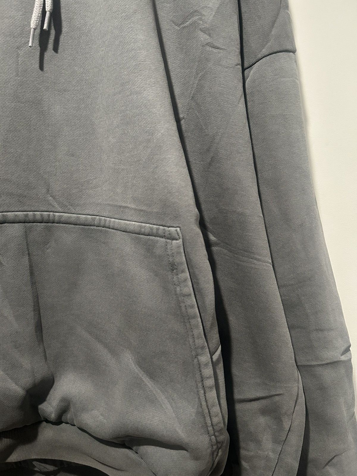 Balenciaga × Gap × Kanye West YZY Gap hoodie Poetic Grey Size US M / EU 48-50 / 2 - 6 Thumbnail