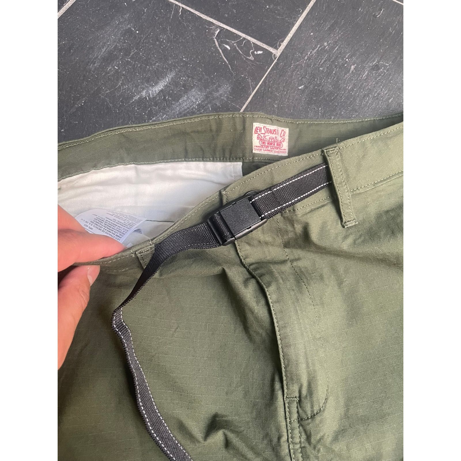 Levi's Levi Cargo Pants 31 x 30 Olive Green Army Size US 31 - 2 Thumbnail
