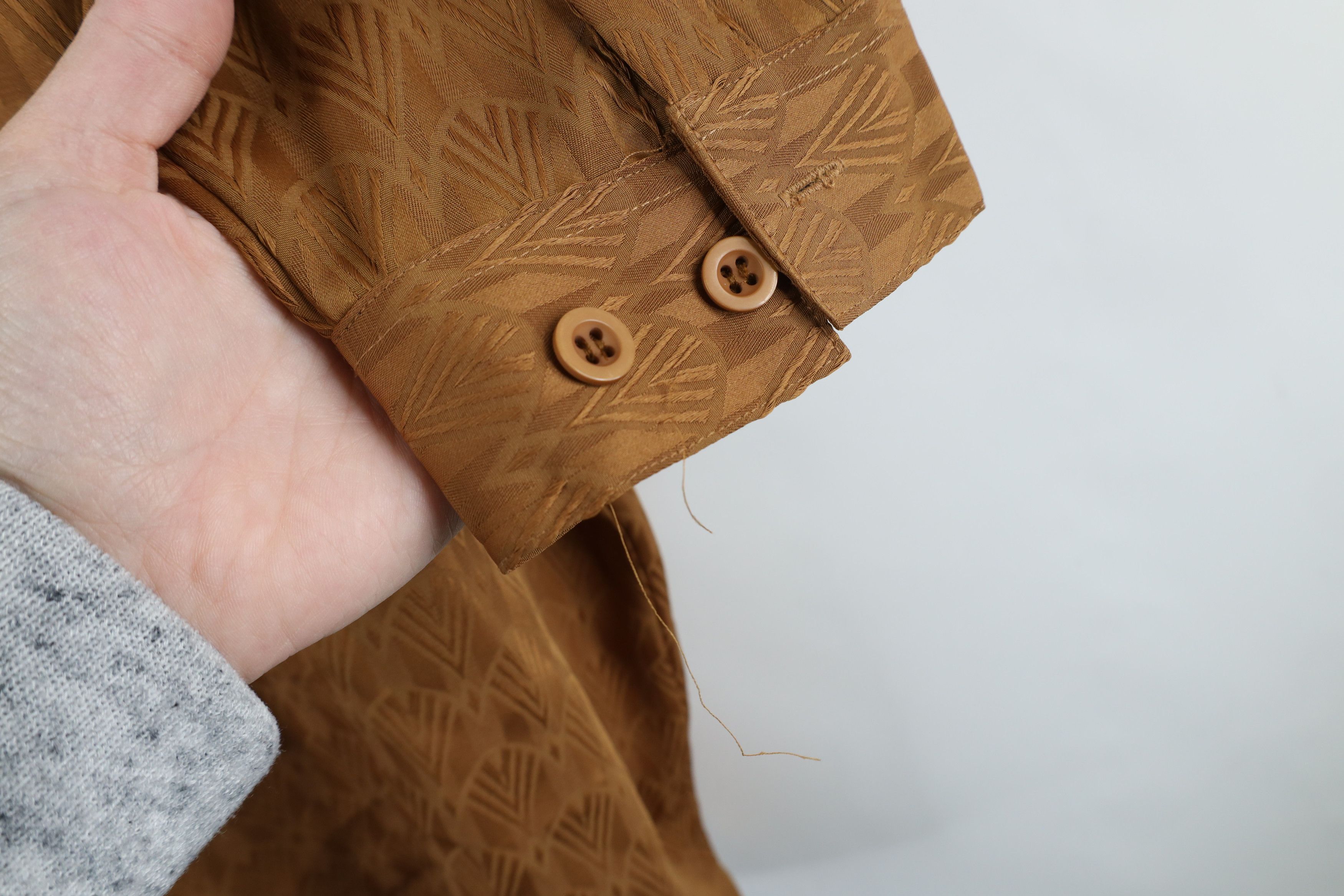 Vintage Vintage 90s Streetwear Baggy Fit Collared Button Shirt Size US XL / EU 56 / 4 - 9 Thumbnail