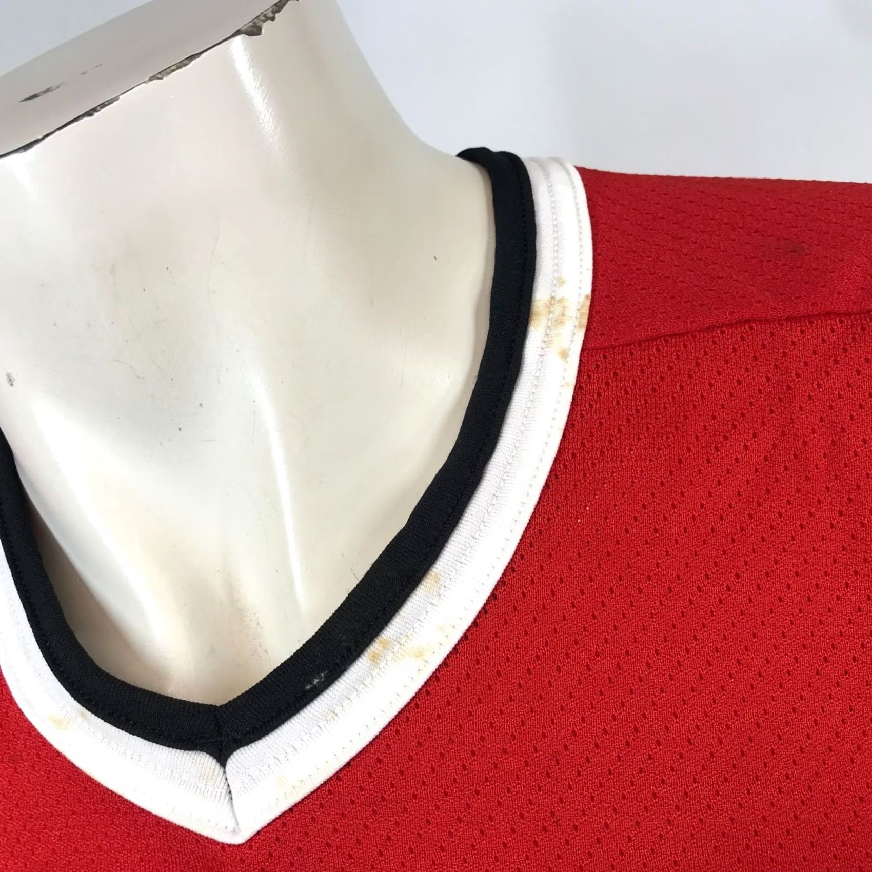Vintage VINTAGE CCM RED CHICAGO BLACK HAWKS JERSEY Mens Large Long Sleeve V Neck Size US L / EU 52-54 / 3 - 7 Thumbnail