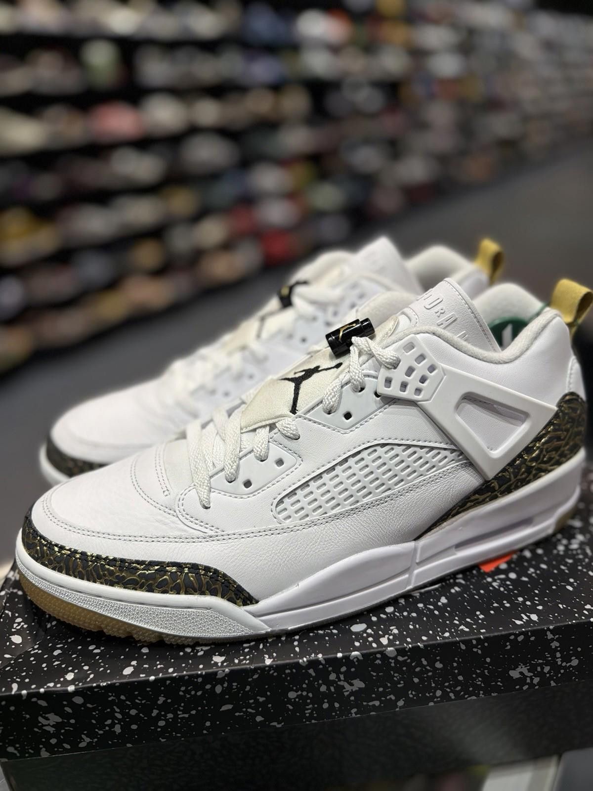 Nike Nike Jordan Spizike Low White Metallic Gold Men's SIZE 13 Size US 13 / EU 46 - 7 Thumbnail