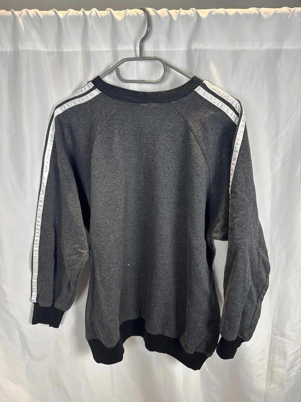 Adidas Vintage Adidas Sweatshirt Size US L / EU 52-54 / 3 - 3 Thumbnail