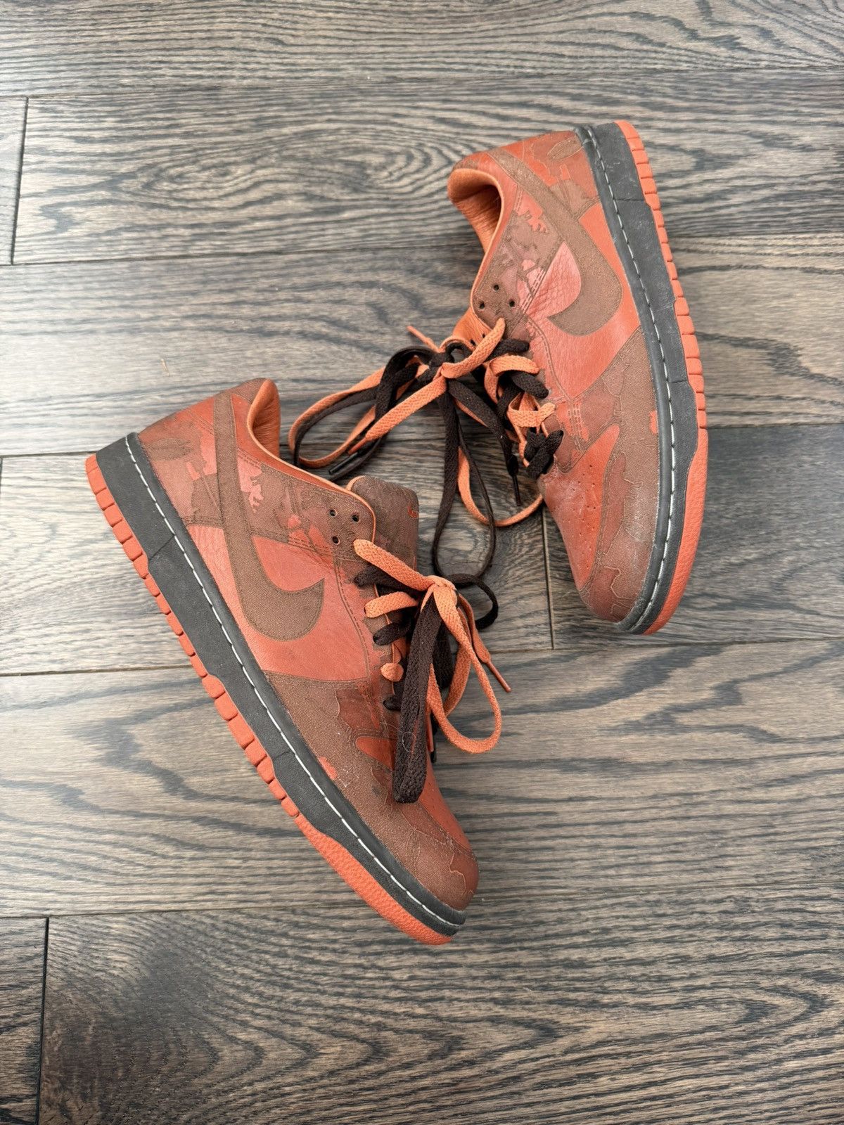 Nike Mens nike dunk shoes Size US 9.5 / EU 42-43 - 2 Thumbnail