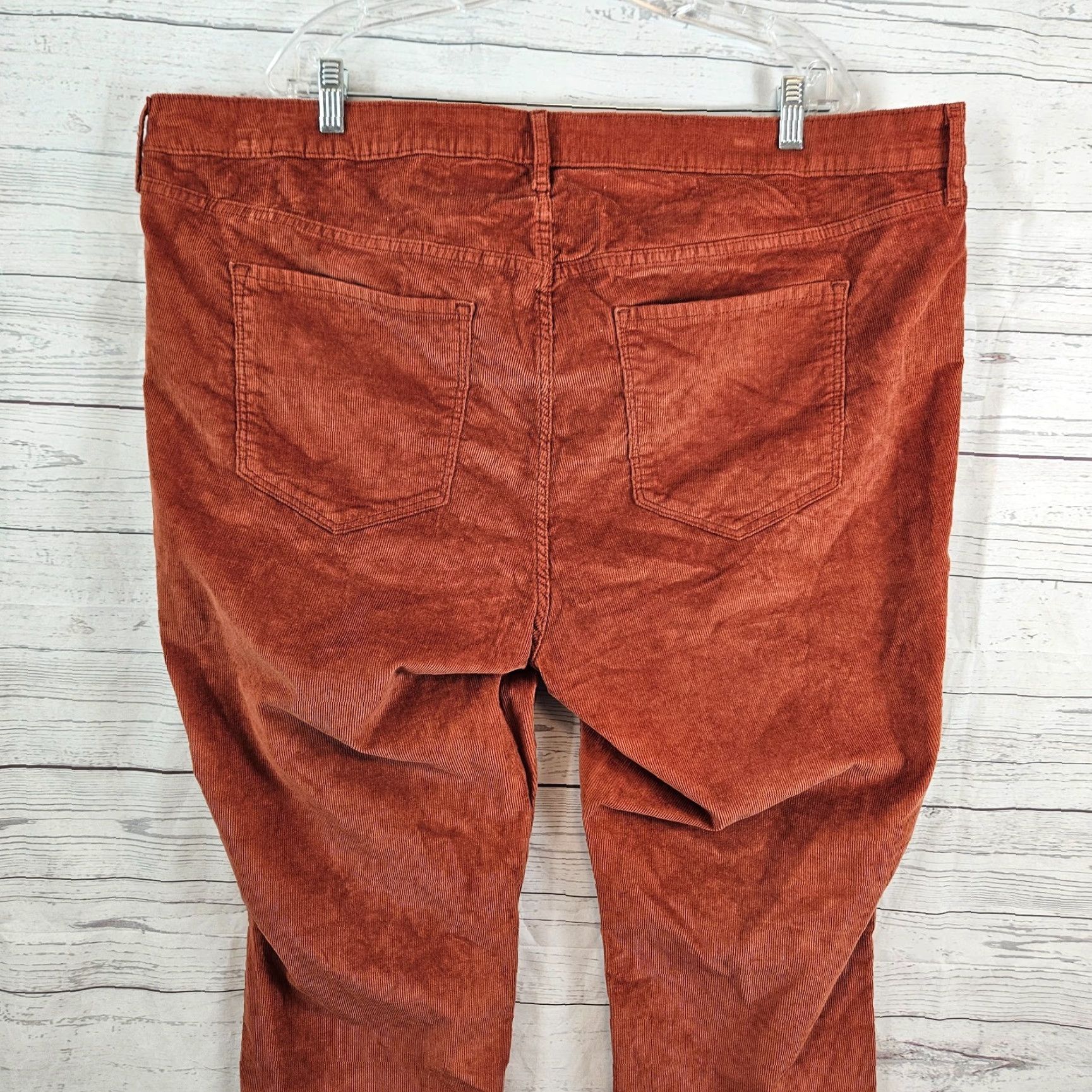 Old Navy VINTAGE Old Navy Womens Rockstar Super Skinny Corduroy Pants Sz 24 Umbria High Rise Red Cotton Blend 28.5 Inseam Womens Size 42" / US 20 - 5 Thumbnail