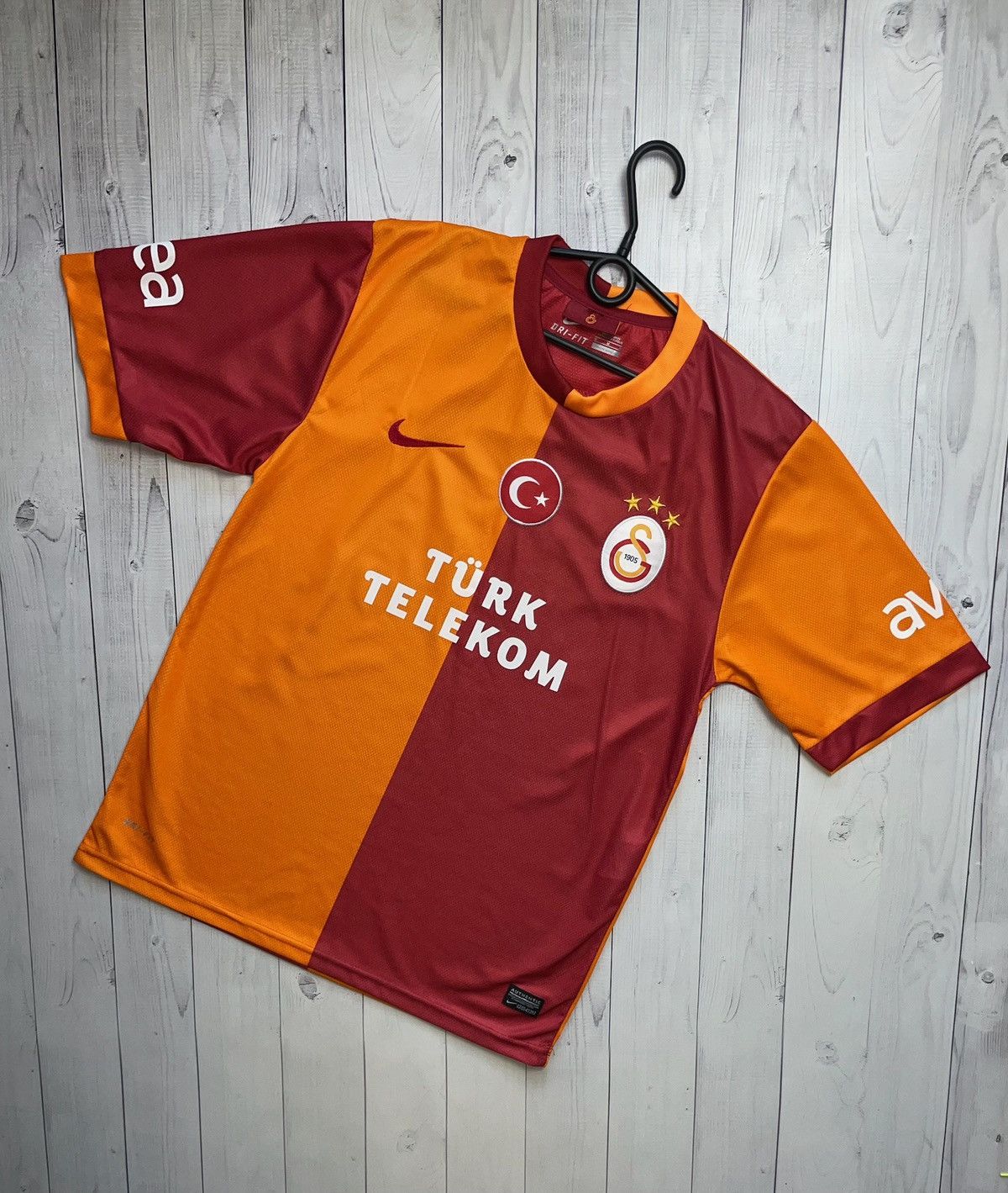 Vintage Vintage Galatasaray orange tee logo soccer size M Size US M / EU 48-50 / 2 - 1 Thumbnail