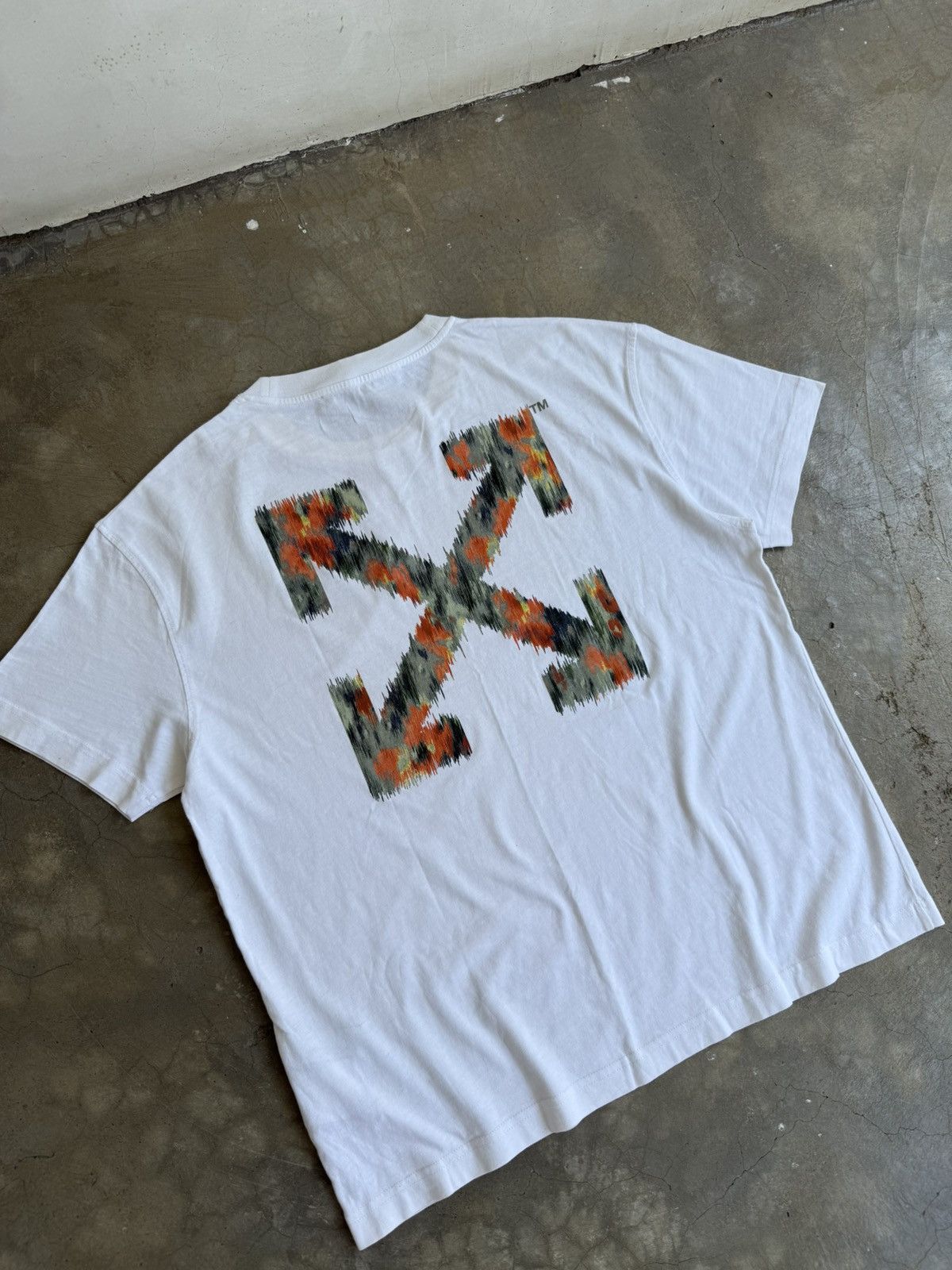 Off-White Off-white multi colour arrows t-shirt White Size US M / EU 48-50 / 2 - 7 Thumbnail
