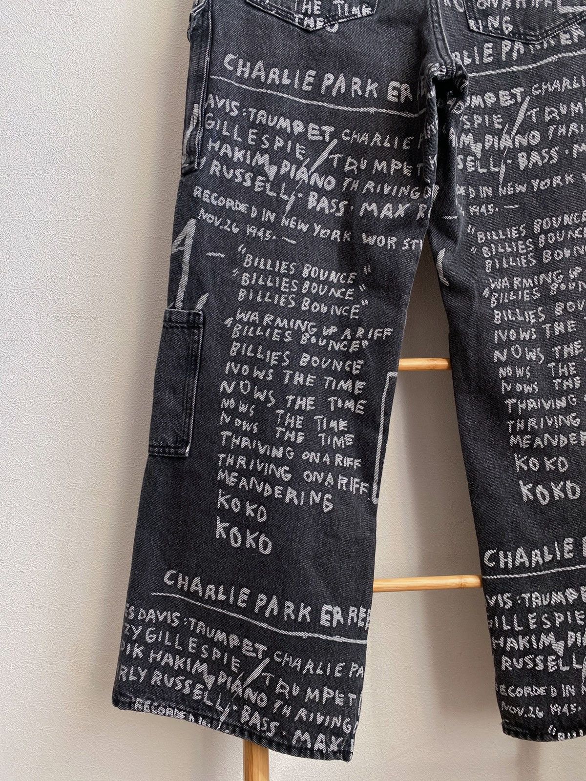 H&M × Jean-Michel Basquiat × Who Decides War Who Decides War Baggy denim jeans H&M x Basquiat x Ev&Tela Size US 32 / EU 48 - 18 Thumbnail