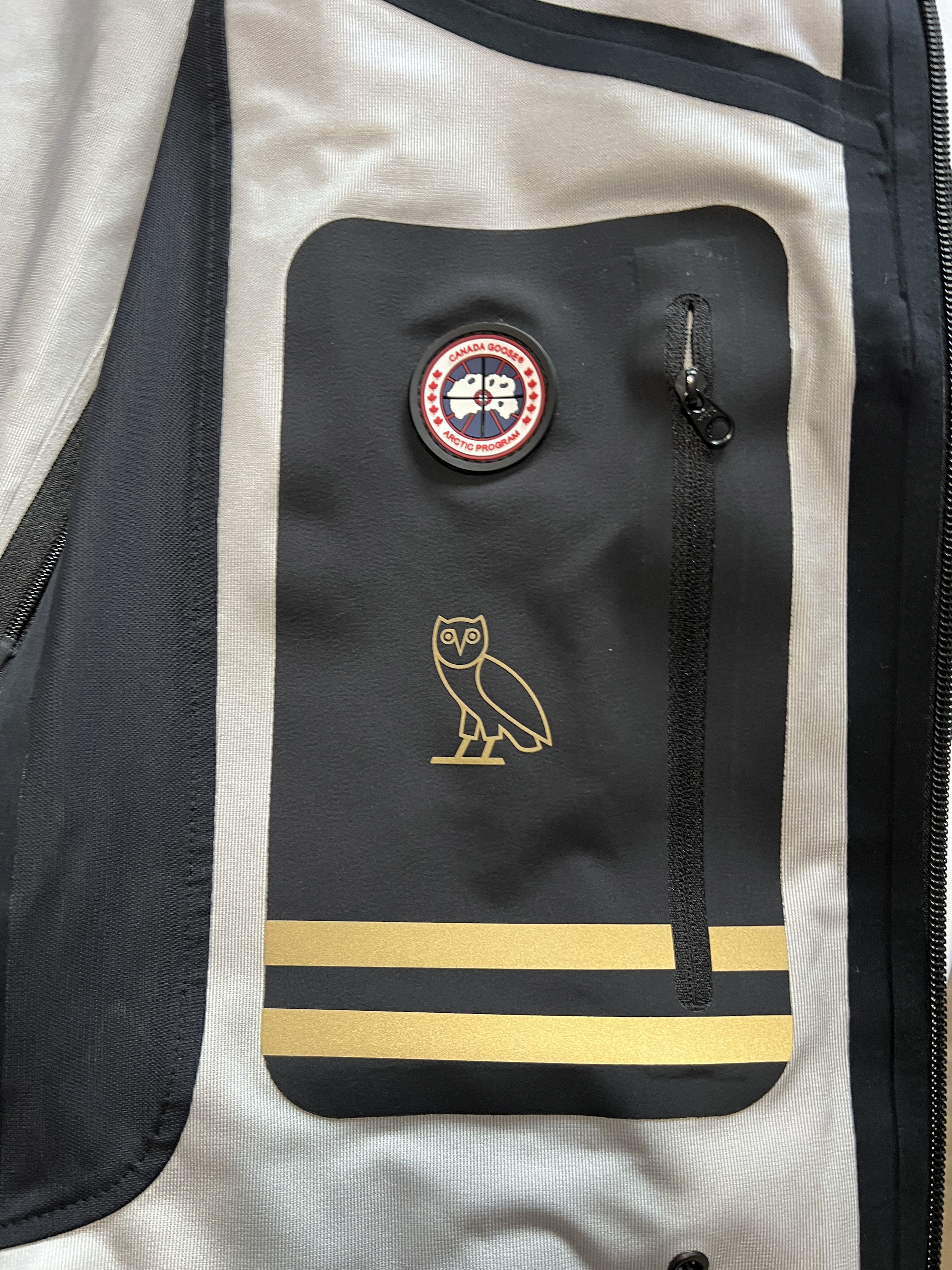 Canada Goose RARE OVO x Canada Goose Timber Shell Jacket Reflective Gold Size US M / EU 48-50 / 2 - 10 Thumbnail