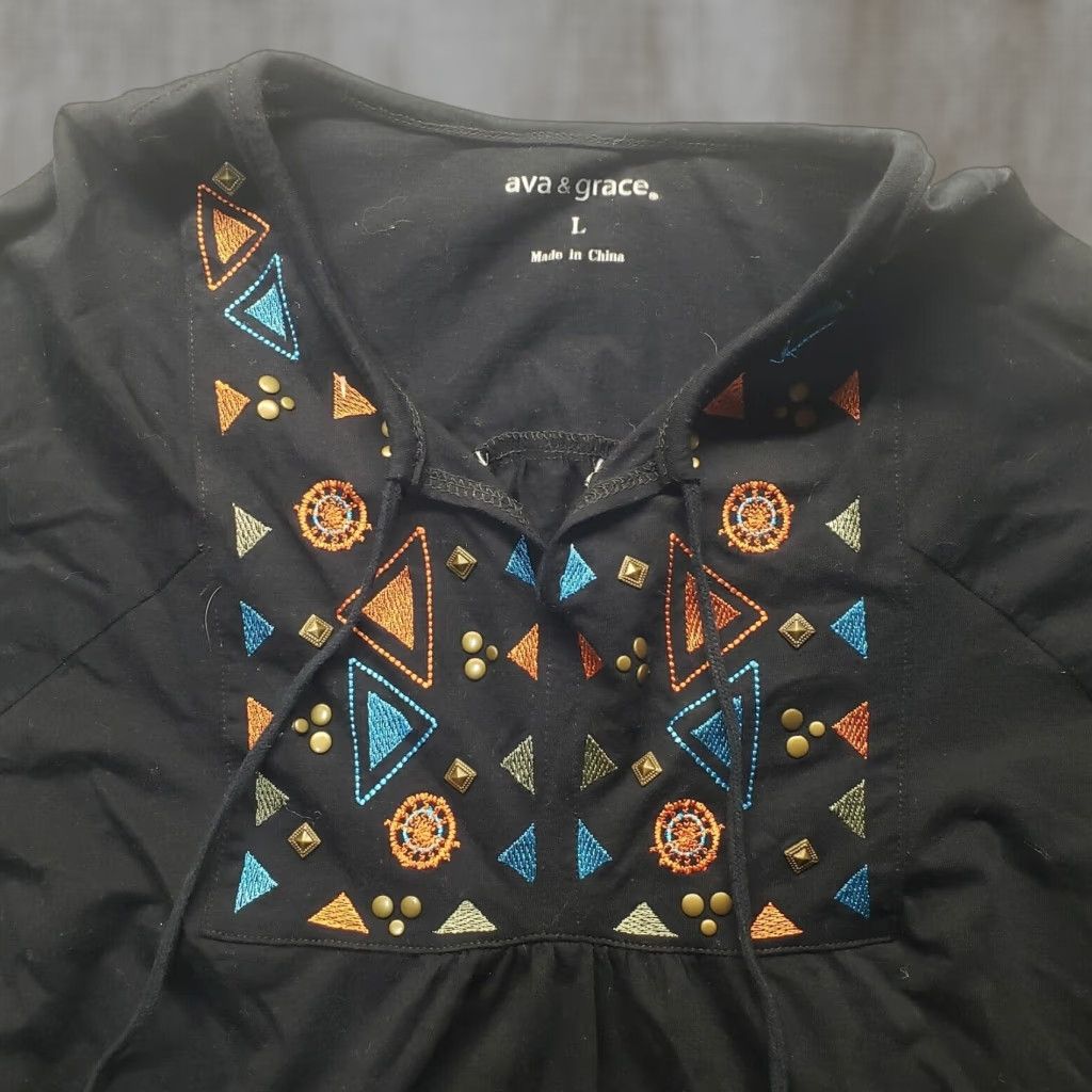 Vintage VINTAGE Ava & Grace Black Backless Embroidered Blouse Women's Size L Casual 100% Cotton Retro Size L / US 10 / IT 46 - 1 Thumbnail