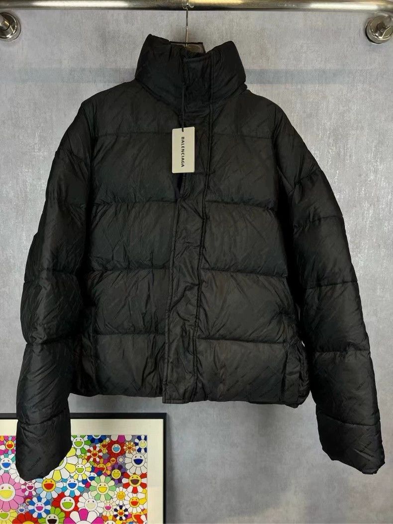 Balenciaga Balenciaga Bullet screen full of LOGO cotton-padded jacket Size US M / EU 48-50 / 2 - 1 Thumbnail