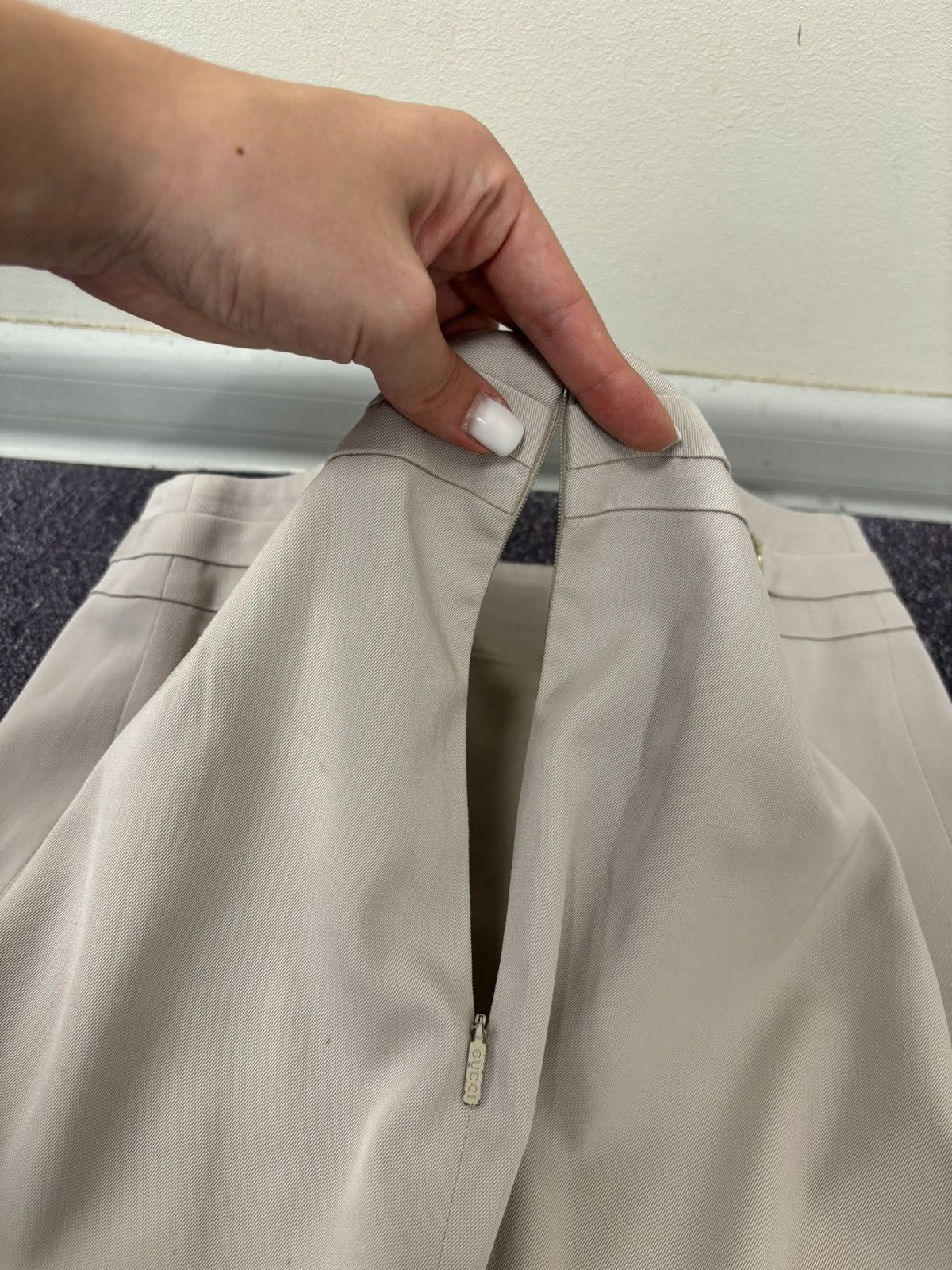 Gucci Gucci Vintage Beige Wool Blend Pencil Skirt Size 26" / US 2 / IT 38 - 11 Thumbnail