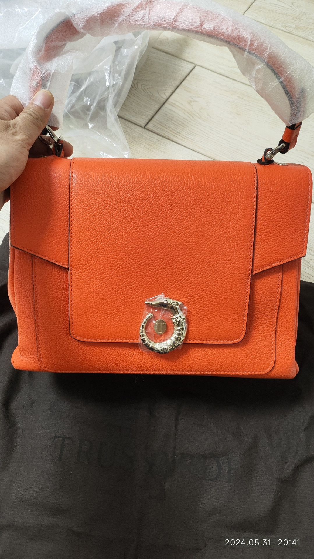 Trussardi Trussardi Medium Orange Leather Handbag Size ONE SIZE - 1 Thumbnail