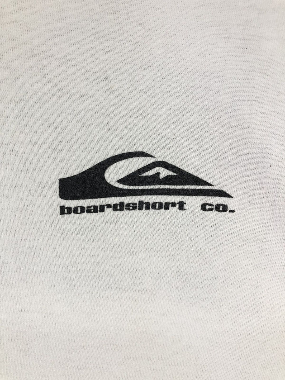 Quiksilver Vintage Quiksilver Big Spellout Distressed Tshirt Size US L / EU 52-54 / 3 - 7 Thumbnail