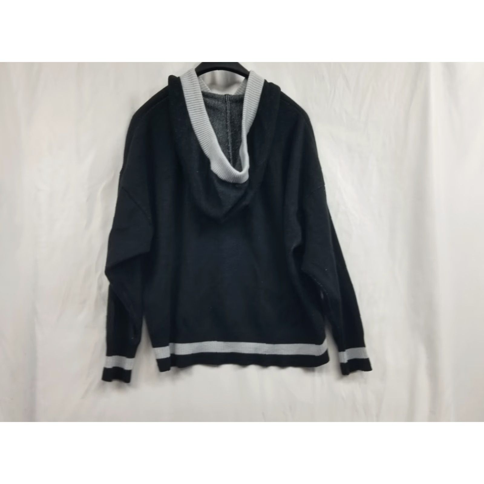 Juicy Couture Juicy Couture Pullover Hoodie Black Long Sleeve Women's Size L Pullover Activewear Womens Size L / US 10 / IT 46 - 2 Thumbnail