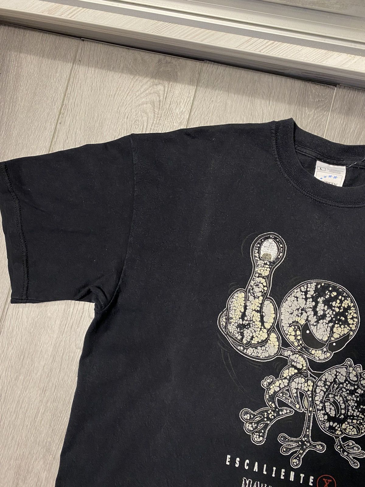 Vintage Rare Vintage Screen Stars Escaliente x Mallorca Aliens Tee Size US L / EU 52-54 / 3 - 4 Thumbnail
