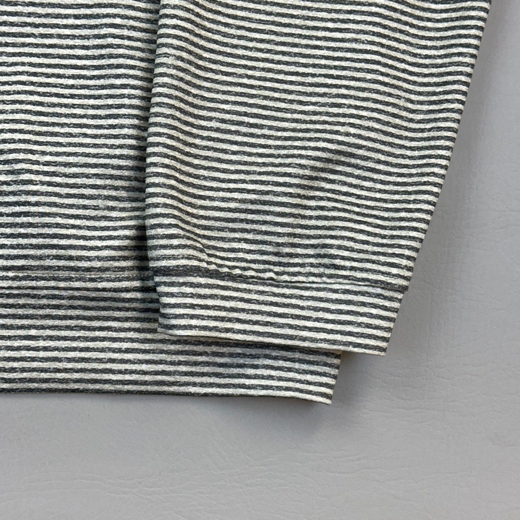 Vintage Simply Southern Collection Pullover Mens 2XL Stripe Performance 1/4 Zip Golf Shirt Men Gray Striped 1/4 Zip Size US XXL / EU 58 / 5 - 4 Thumbnail